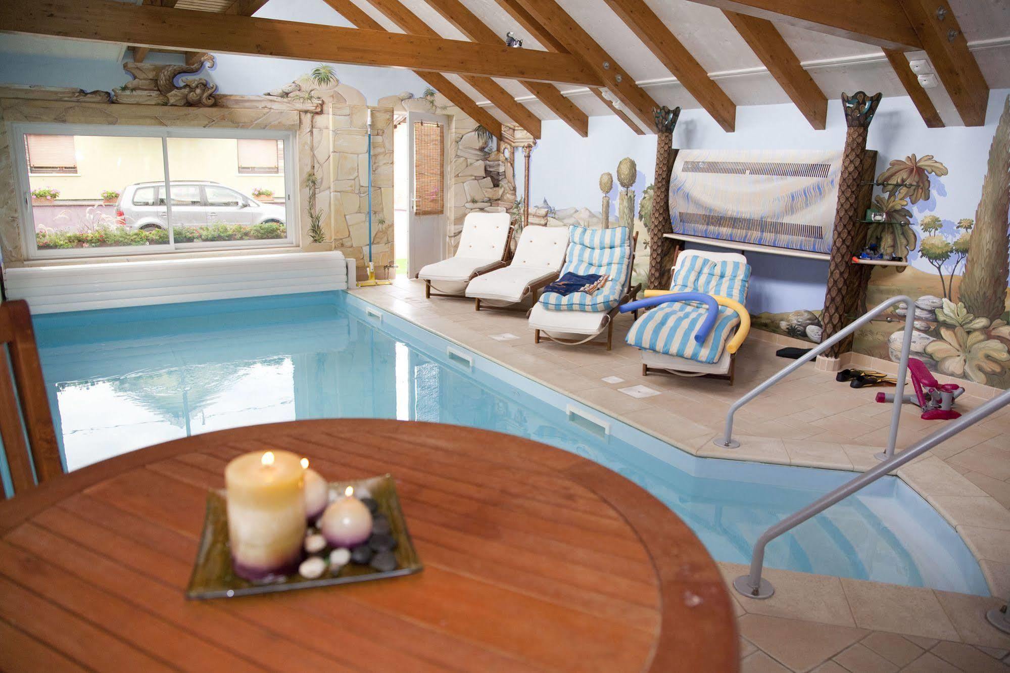 Logis Hotel A L'Etoile D'Or Batzendorf Extérieur photo